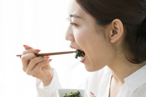 「早食い」が脳に与える影響 〜ゆっくり食べる時間が“安心”を育てる〜